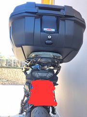 Βαλίτσα GIVI TREKKER 52lt για YAMAHA TRACER 900 18-19 + βάση γνήσια YAMAHA + πιάτο GIVI αλουμινίου + μαξιλάρι συνοδηγού GIVI + σχάρα πάνω στη βαλίτσα GIVI + DRY BAG 40lt GIVI
