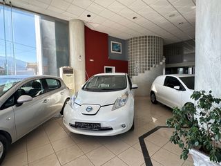 Nissan Leaf 2013-thumb-1