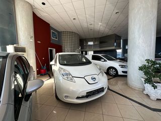 Nissan Leaf 2013-thumb-3