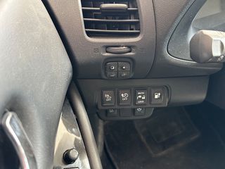 Nissan Leaf 2013-thumb-9
