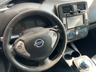 Nissan Leaf 2013-thumb-10