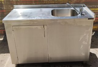 Λάντζα Ανοξείδωτη Κλειστή 125x60x85Cm Με 1 Γούρνα 40x40x24Cm - Μεταχειρισμένη.