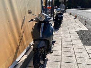 Piaggio Beverly 300i Tourer 2009 --MOTO SIDIROPOULOS--  BEVERLY 300 TOURER 2009-thumb-2