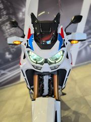 Honda 2026 CRF1100 Africa Twin DCT EL .SUSPENSIONS special colour-thumb-4