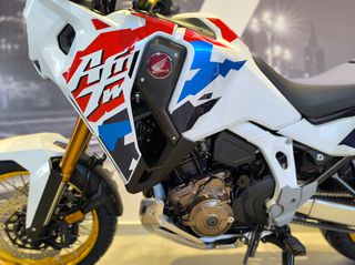 Honda 2026 CRF1100 Africa Twin DCT EL .SUSPENSIONS special colour-thumb-10