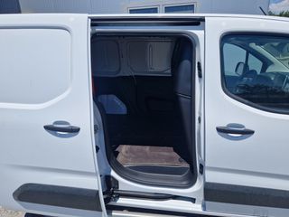 Κλούβα Opel 2023 COMBO-thumb-6