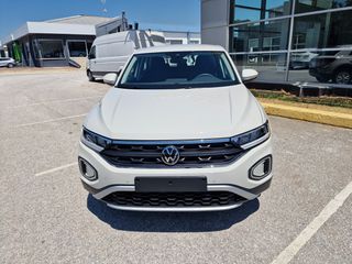 Volkswagen T-Roc 2025 Essential 1.0 TSI 116 PS Μηχανικό 6 σχέσεων
