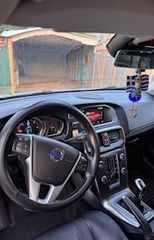 Volvo V40 2015 D2