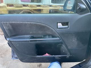 FORD MONDEO-thumb-10