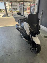 Yamaha XMAX 400 2015-thumb-1
