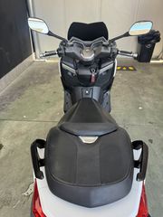 Yamaha XMAX 400 2015-thumb-2