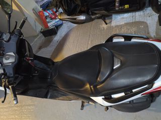 Yamaha XMAX 400 2015-thumb-12