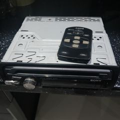 Πωλειται cd player mp3 usb sony xplod