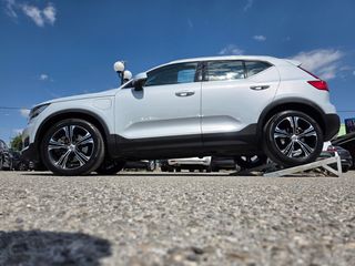 Volvo XC40 2021 262PSPlugin Hybrid Car PLAY!! PANORAMA Slide! 19άρες!!!-thumb-1