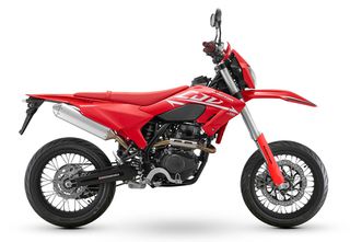 QJ Motor CTR 2025 COV 125