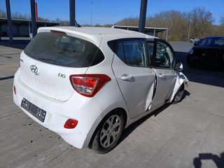 Hyundai i 10 2015 Trend-thumb-4