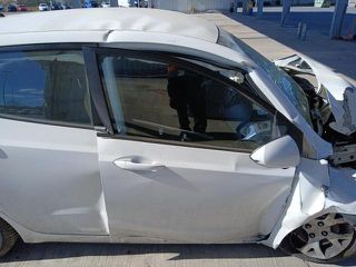 Hyundai i 10 2015 Trend-thumb-7