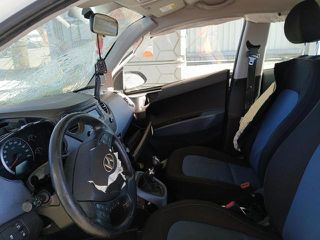 Hyundai i 10 2015 Trend-thumb-13