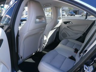 Mercedes-Benz CLA 180 2017-thumb-11