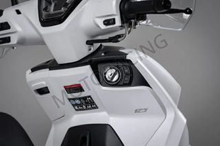 Voge 2026 SR16 125 E5+-thumb-3