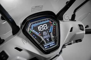 Voge 2026 SR16 125 E5+-thumb-1