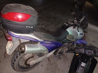 Suzuki XF 650 Freewind 2004-thumb-1