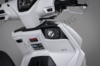 Voge 2026 SR16 125 E5+-thumb-3