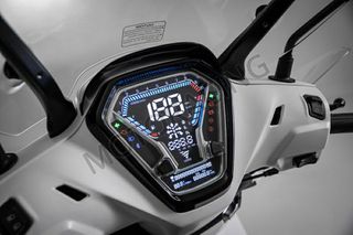 Voge 2026 SR16 125 E5+-thumb-1