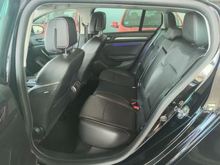 Renault Megane 2017 GRANDTOUR 1.6 DCI  130    BOSE EDITION-thumb-31