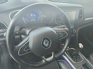 Renault Megane 2017 GRANDTOUR 1.6 DCI  130    BOSE EDITION-thumb-38