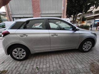 Hyundai i 20 2018-thumb-6