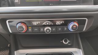 Audi Q3 2021 1.5 SPORTBACK 35 TFSI MHEV S tronic - NEW MODEL..!!!-thumb-14