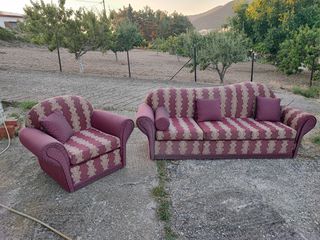 Καναπές τριθέσιος και πολυθρόνα