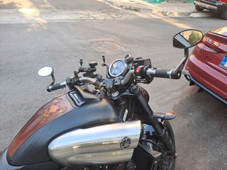 Yamaha V-MAX 2009-thumb-20
