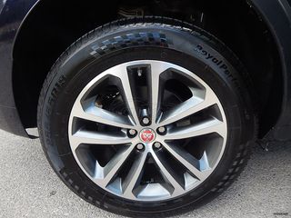 Jaguar F-Pace 2017 R-SPORT-thumb-13