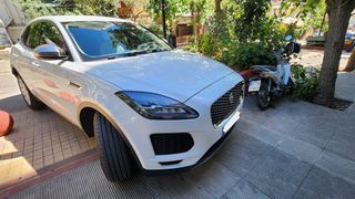 Jaguar E-Pace 2018-thumb-7