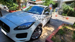 Jaguar E-Pace 2018-thumb-9