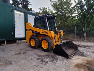 Φορτωτάκι Gehl 2017 R135-thumb-1