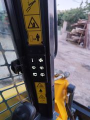 Φορτωτάκι Gehl 2017 R135-thumb-11