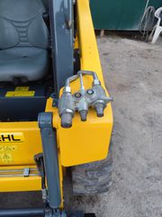Φορτωτάκι Gehl 2017 R135-thumb-16