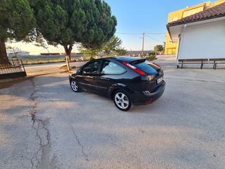 Ford Focus 2005-thumb-4