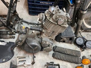 Yamaha XT 400 1981-thumb-1