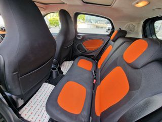 Smart ForFour 2019 EQ 60kW passion Hatchback 5-door-thumb-11