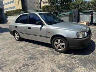 Hyundai Accent 2001