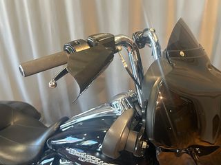 Harley Davidson Street Glide 2014-thumb-16