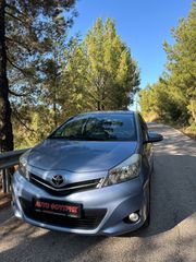 Toyota Yaris 2012-thumb-1