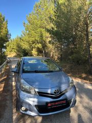 Toyota Yaris 2012-thumb-2
