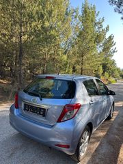 Toyota Yaris 2012-thumb-9