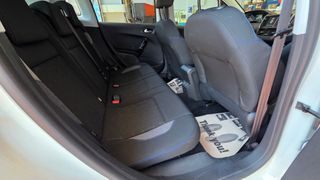 Peugeot 2008 2019 Signature-thumb-2