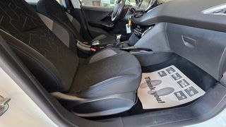Peugeot 2008 2019 Signature-thumb-6